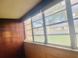 Picture of 18707 NE 14Th Ave # 528, Miami, FL 33179
