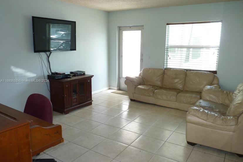 Picture of 1746 N 3Rd Ave N # 2, Lake Worth FL 33460