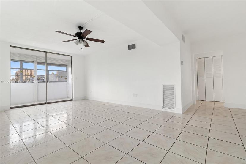Picture of 1475 NE 125Th Ter # 414K, North Miami FL 33161