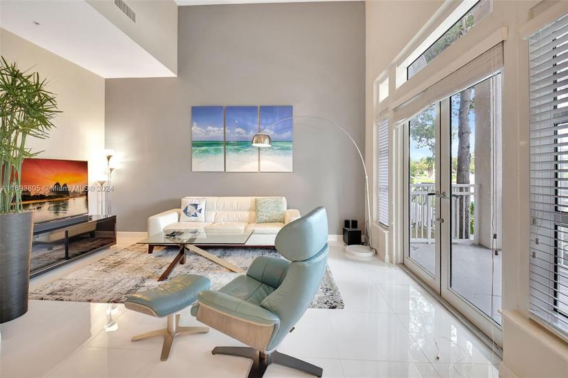 Picture of 350 N Federal Hwy # 104S, Boynton Beach FL 33435