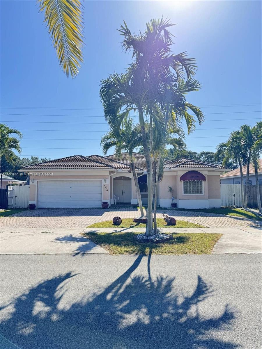 Picture of 1210 SE 7Th Ct, Homestead, FL 33033