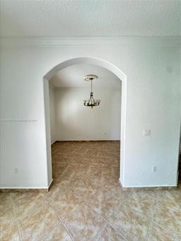 Picture of 1210 SE 7Th Ct, Homestead, FL 33033