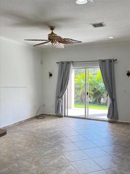 Picture of 1210 SE 7Th Ct, Homestead, FL 33033
