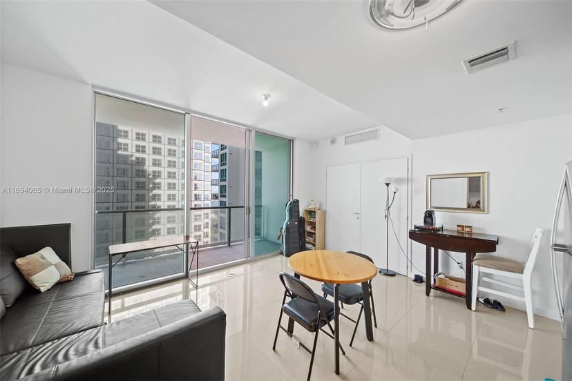 Picture of 300 S Biscayne Blvd # 2603, Miami FL 33131