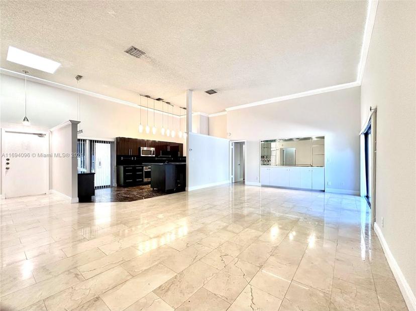 Picture of 509 Leslie Dr # 509, Hallandale Beach FL 33009
