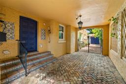 Picture of 407 Navarre Ave, Coral Gables, FL 33134