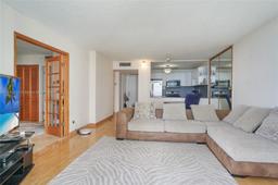 Picture of 100 Bayview Dr # 1411, Sunny Isles Beach, FL 33160