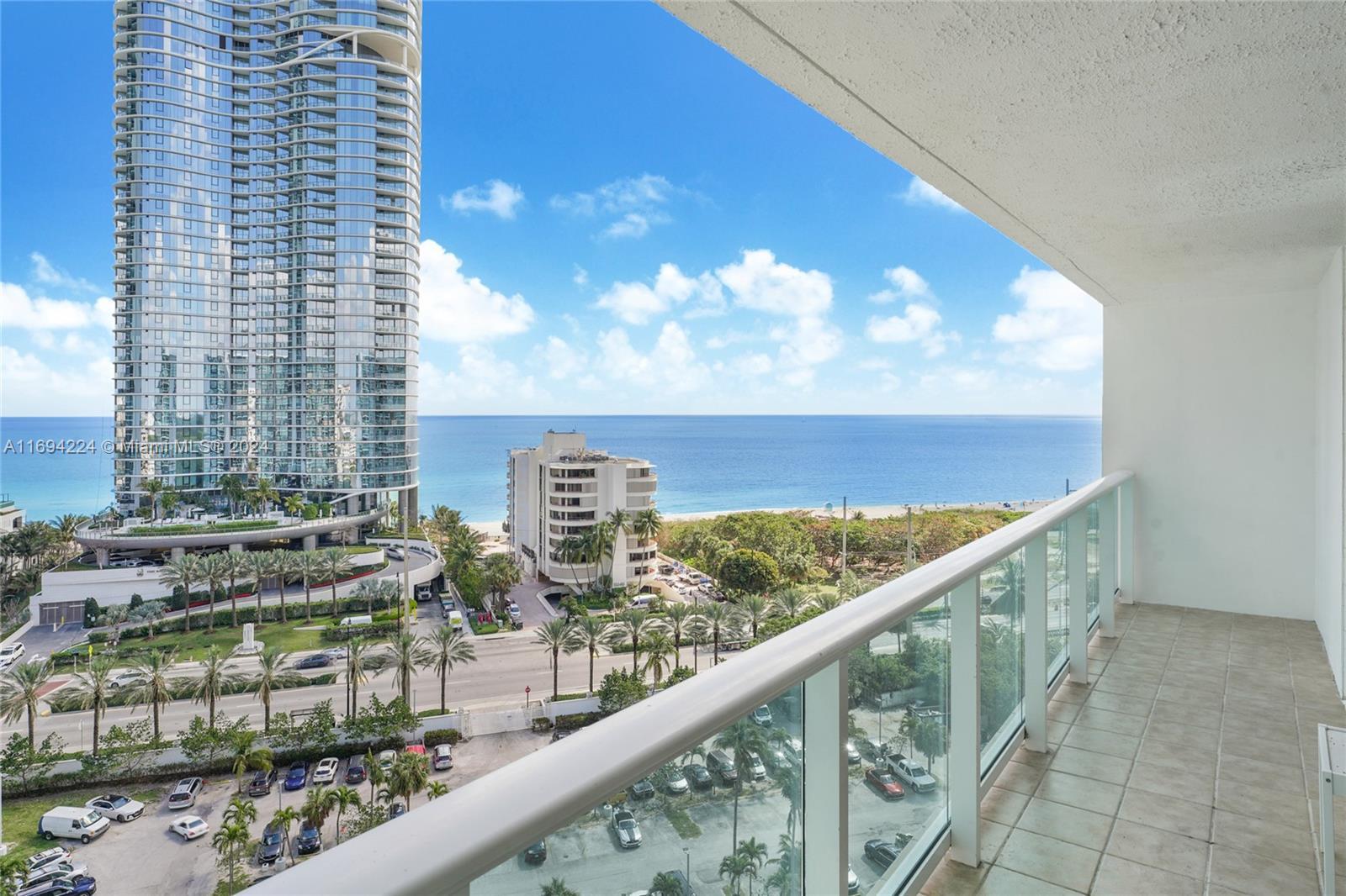 Picture of 100 Bayview Dr # 1411, Sunny Isles Beach, FL 33160