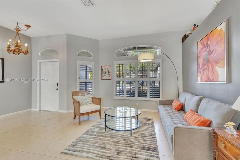 Picture of 148 Fernwood Cres, Royal Palm Beach FL 33411