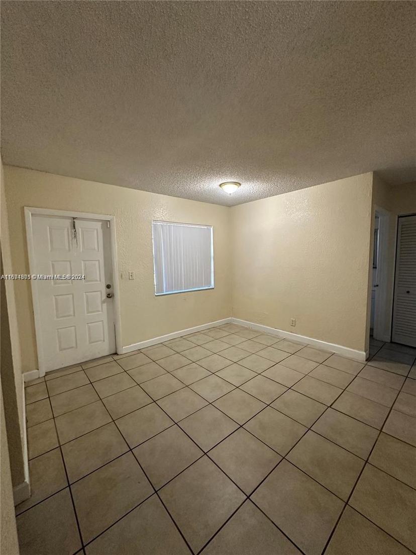 Picture of 4865 NW 9Th Dr # 4865, Plantation FL 33317