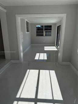 Picture of 954 W 72Nd Pl, Hialeah, FL 33014