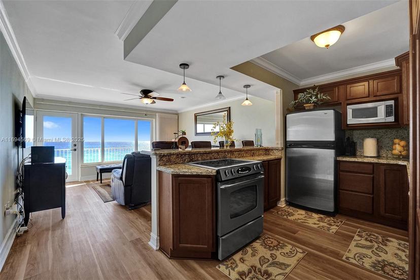 Picture of 300 Oregon St # 503, Hollywood FL 33019