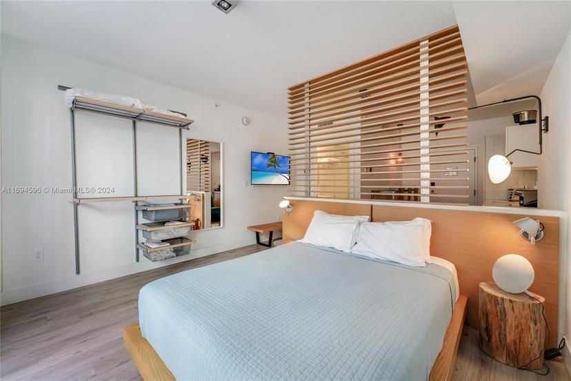 Picture of 6080 Collins Ave # 102, Miami Beach FL 33140