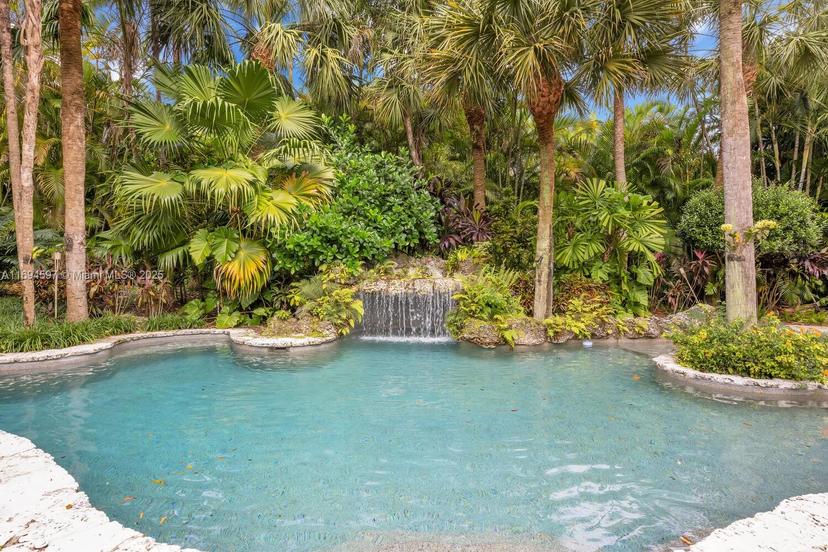 Picture of 6065 SW 133Rd St, Pinecrest FL 33156