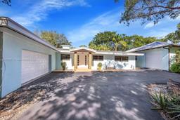 Picture of 6065 SW 133Rd St, Pinecrest, FL 33156