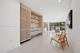 Picture of 3390 Oak Ave, Miami, FL 33133