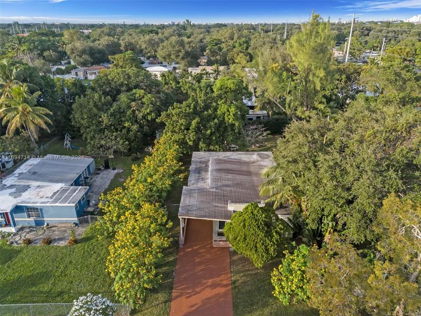 Picture of 1565 NE 139Th St, North Miami FL 33161