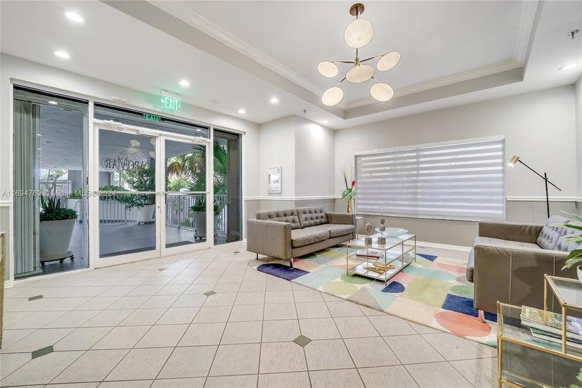 Picture of 2642 Collins Ave # 411, Miami Beach FL 33140