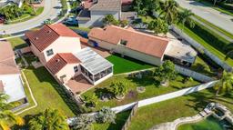 Picture of 1910 NW 190Th Ave, Pembroke Pines, FL 33029