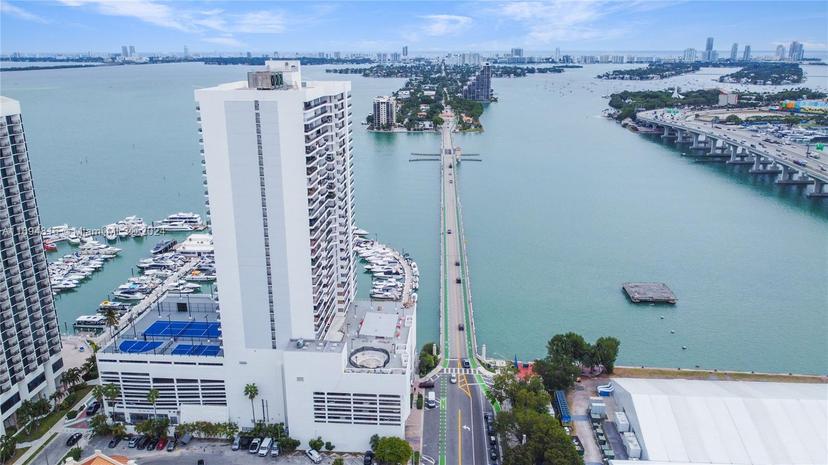 Picture of 555 NE 15Th St # 31C, Miami FL 33132