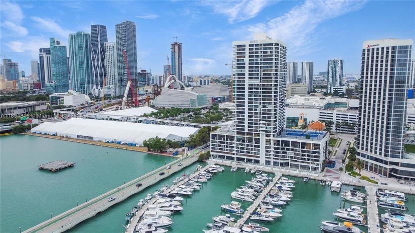 Picture of 555 NE 15Th St # 31C, Miami FL 33132