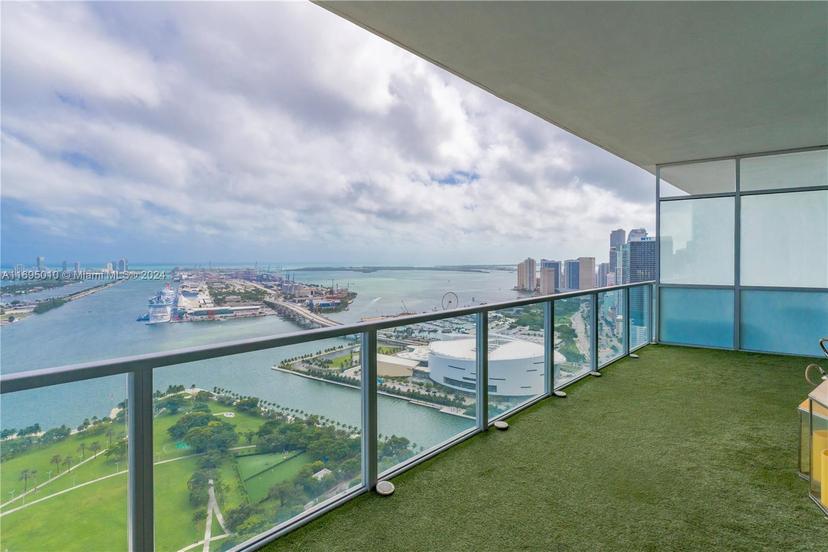 Picture of 1100 Biscayne Blvd # 4502, Miami FL 33132