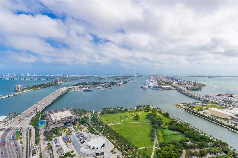 Picture of 1100 Biscayne Blvd # 4502, Miami FL 33132
