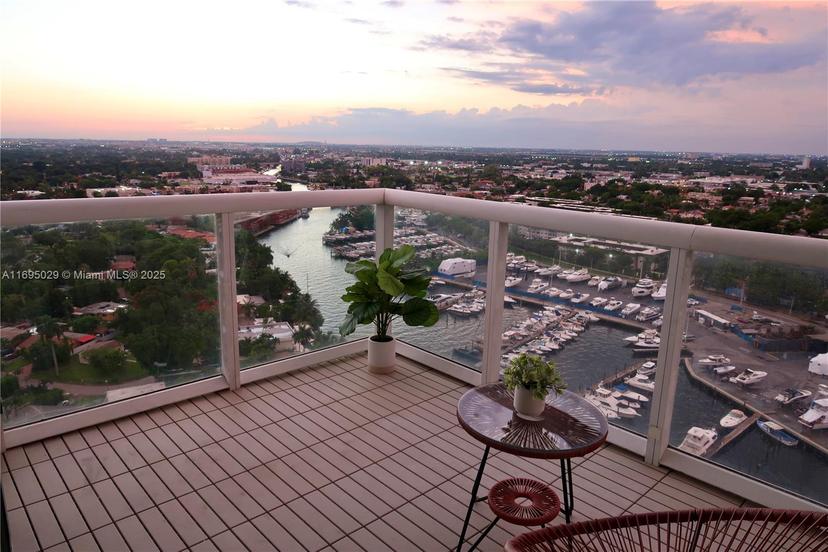 Picture of 1861 NW S River Dr # 2505, Miami FL 33125