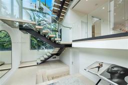 Picture of 420 N Hibiscus Dr, Miami Beach, FL 33139