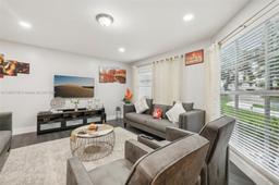 Picture of 20014 NE 6Th Ct Cir, Miami, FL 33179