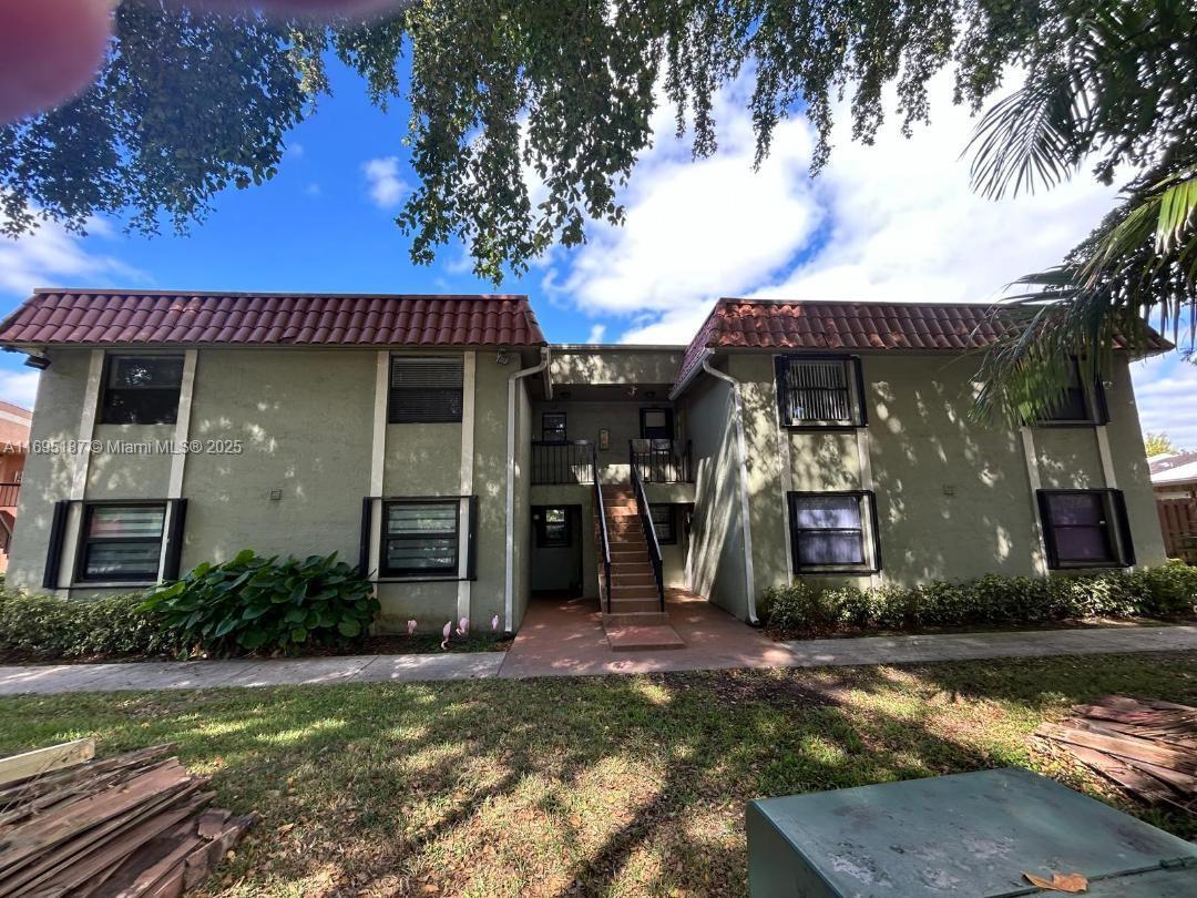 Picture of 9808 Hammocks Blvd # 23, Miami, FL 33196