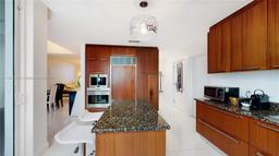 Picture of 15811 Collins Ave # 504, Sunny Isles Beach, FL 33160