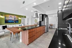 Picture of 21055 Yacht Club Dr # 607, Aventura, FL 33180