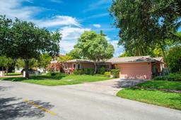Picture of 4350 Nautilus Dr, Miami Beach, FL 33140