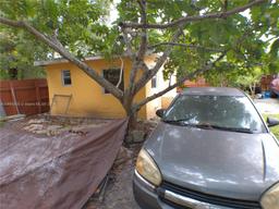 Picture of 770 NE 140Th St, North Miami, FL 33161