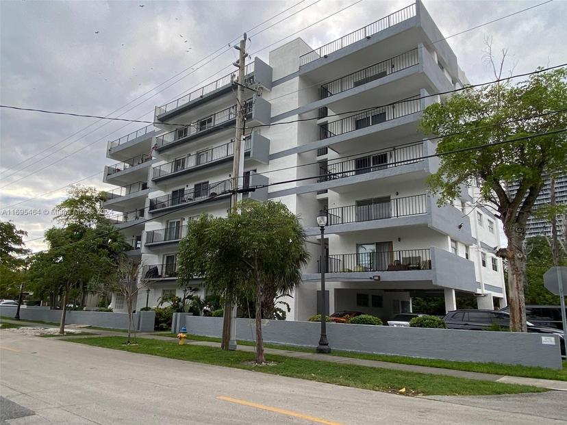 Picture of 16508 NE 26Th Ave # 601, North Miami Beach FL 33160