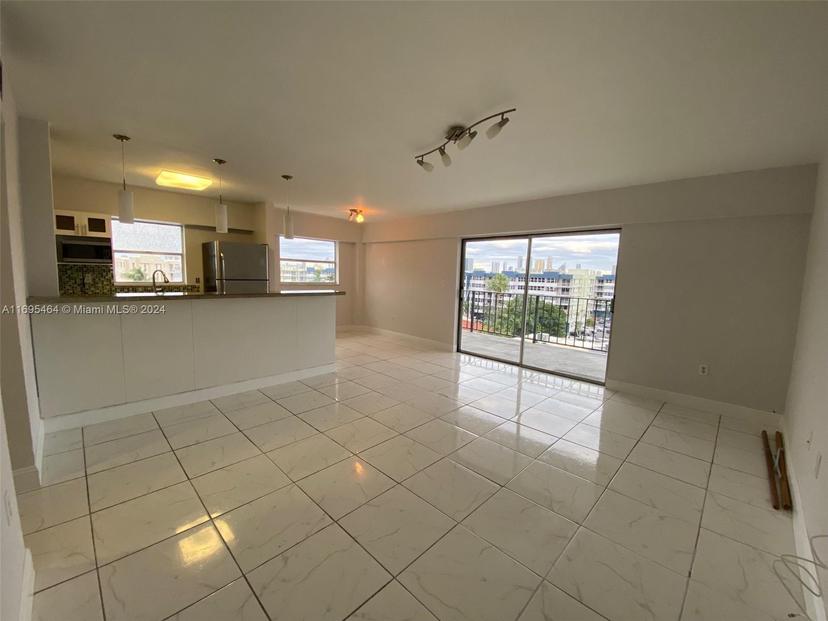 Picture of 16508 NE 26Th Ave # 601, North Miami Beach FL 33160