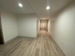 Picture of 16508 NE 26Th Ave # 601, North Miami Beach, FL 33160