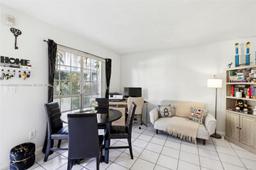 Picture of 10776 N Kendall Dr # F5, Miami, FL 33176