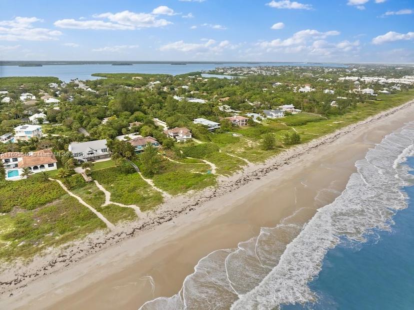 Picture of 2165 Oyster Bay Dr, Vero Beach FL 32963