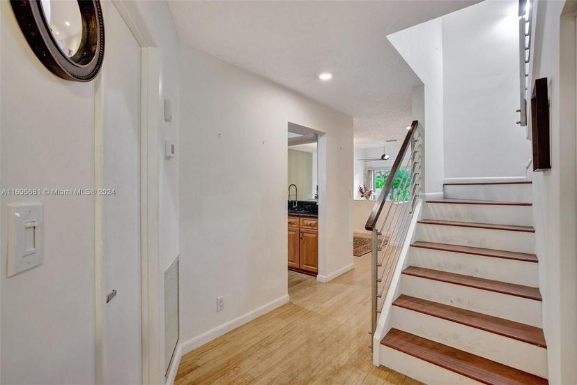 Picture of 93 NE 17Th Ct # 93, Fort Lauderdale FL 33305