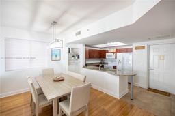 Picture of 7275 SW 90Th St # C212, Miami, FL 33156