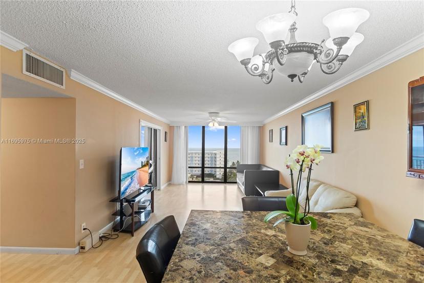 Picture of 1600 S Ocean Dr # 11H, Hollywood FL 33019