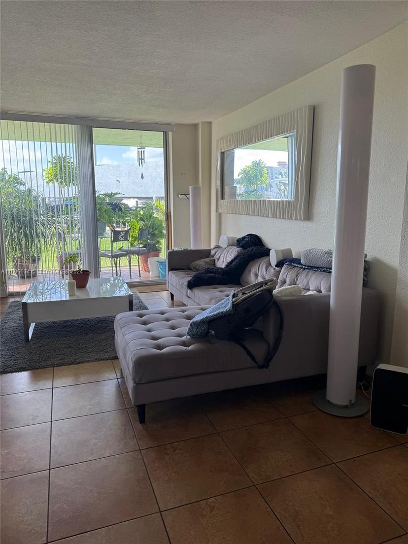 Picture of 1800 NW 24 Avenue # 104, Miami FL 33125