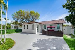 Picture of 2356 SW 24Th St, Miami, FL 33145