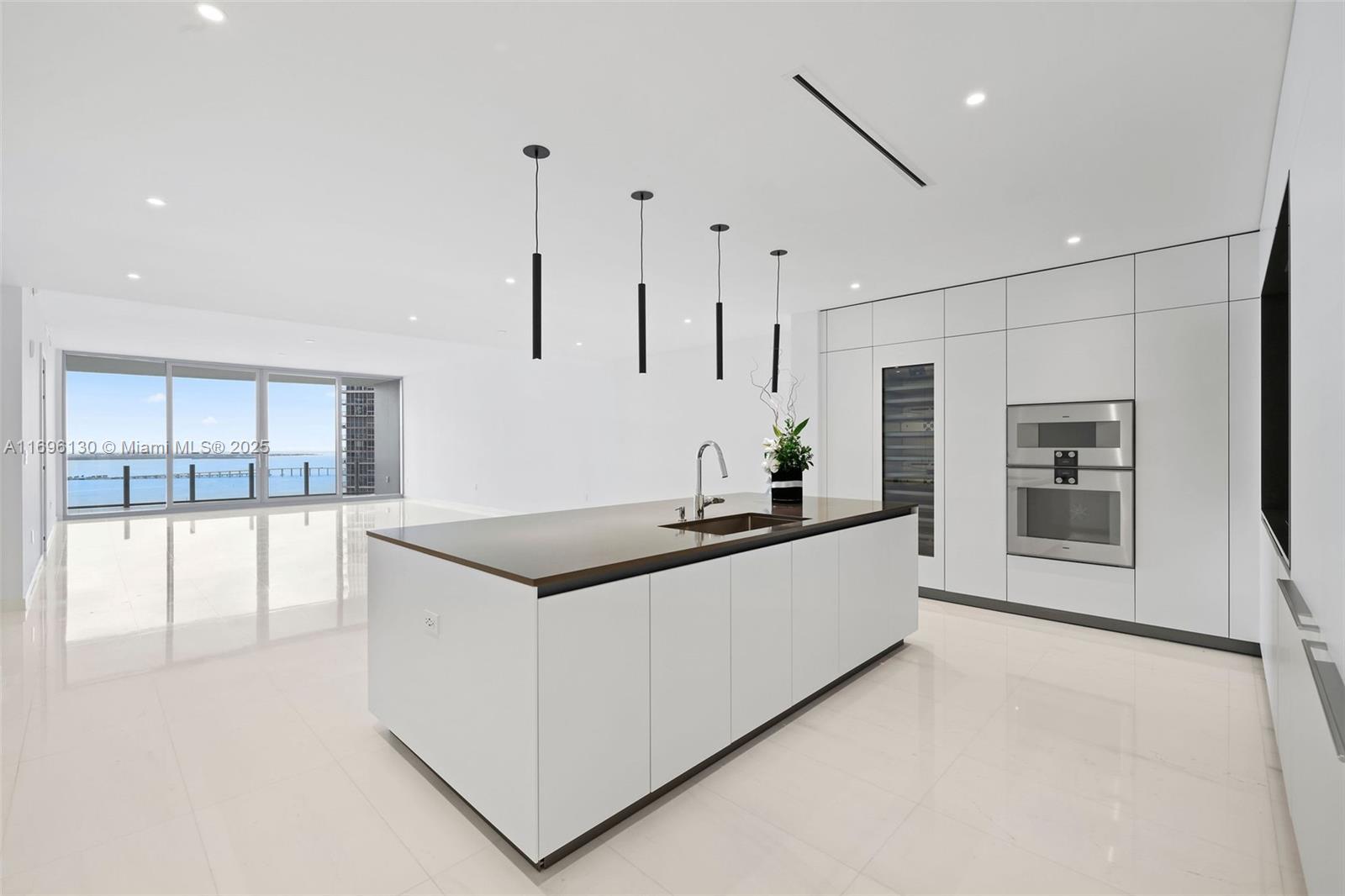 Picture of 300 Biscayne Blvd Way # 3404, Miami, FL 33131