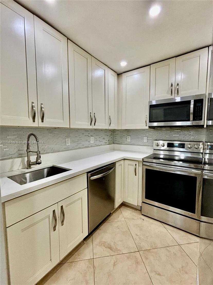 Picture of 3536 NE 168Th St # 201, North Miami Beach FL 33160