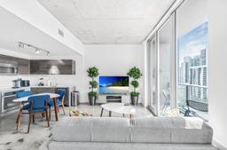Picture of 151 SE 1St St # 2409, Miami, FL 33131