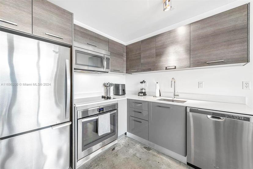 Picture of 151 SE 1St St # 2409, Miami FL 33131