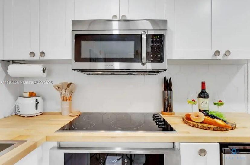 Picture of 7326 Collins Ave # 201, Miami Beach FL 33141